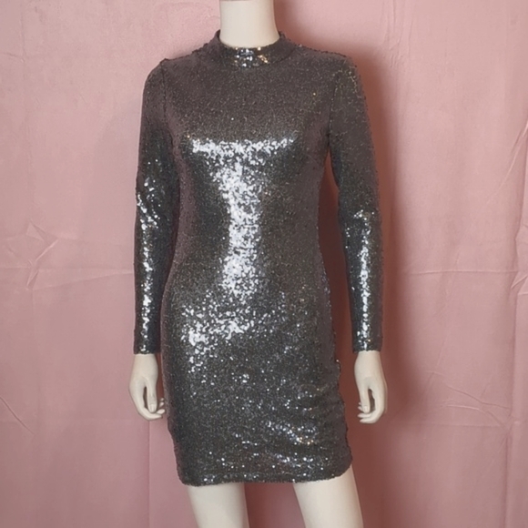 B Darlin Silver Sequins Long Sleeve New Year's Festive Holiday Mini Dress 7/8 - Picture 1 of 5